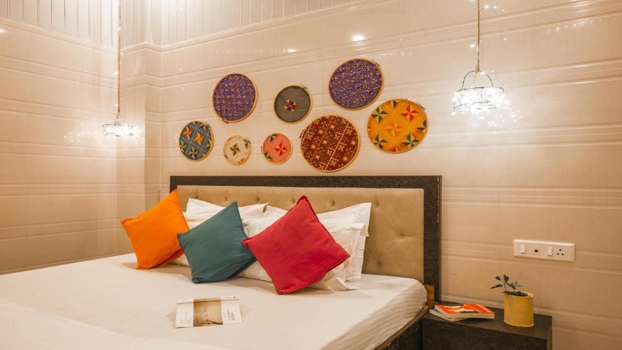 Madpackers Amritsar Bunks, Rooms, & Community Bagian luar foto