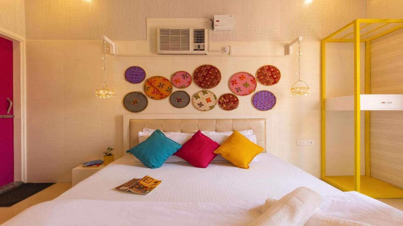 Madpackers Amritsar Bunks, Rooms, & Community Bagian luar foto