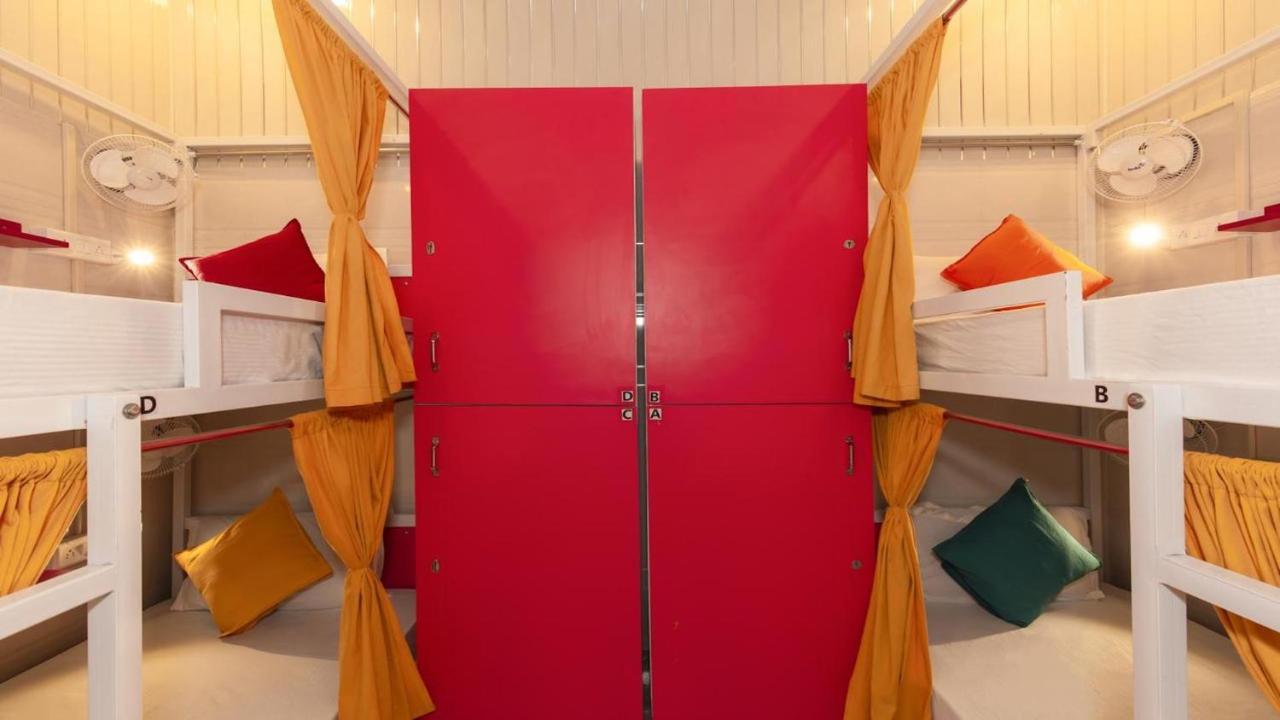 Madpackers Amritsar Bunks, Rooms, & Community Bagian luar foto